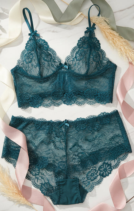 Garance delicate lace lingerie set — So Pretty Intimates